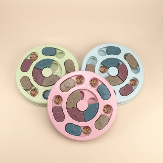 Interactive Cat Puzzle Feeder for Slower, Happier Meals